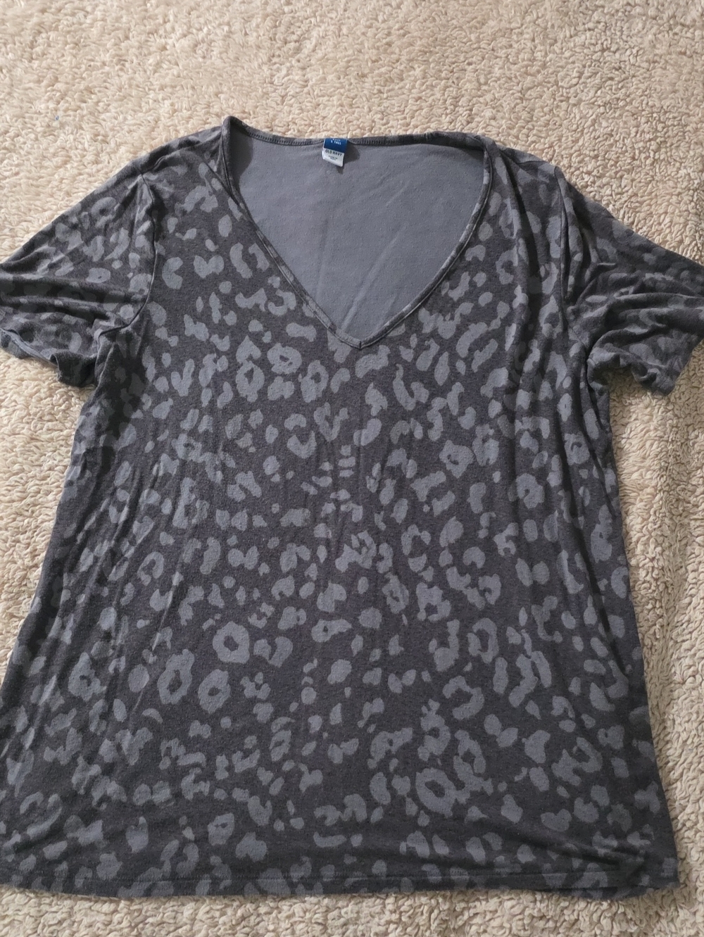 Old Navy Gray Leopard-Print V-Neck Top